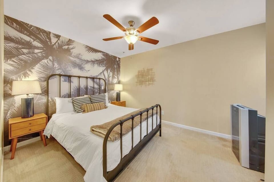Snug Bedroom | AC Unit