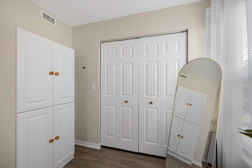 Lots of storage in the bedroom