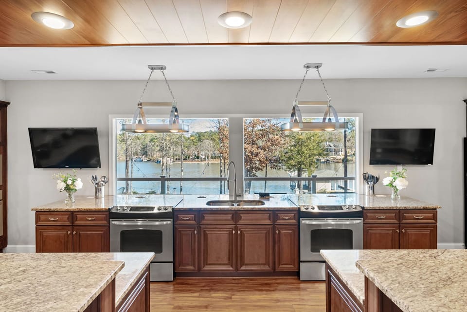Our massive double kitchen. No such thing as 'too many cooks in the kitchen' here.