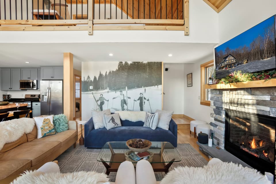 Large main living room