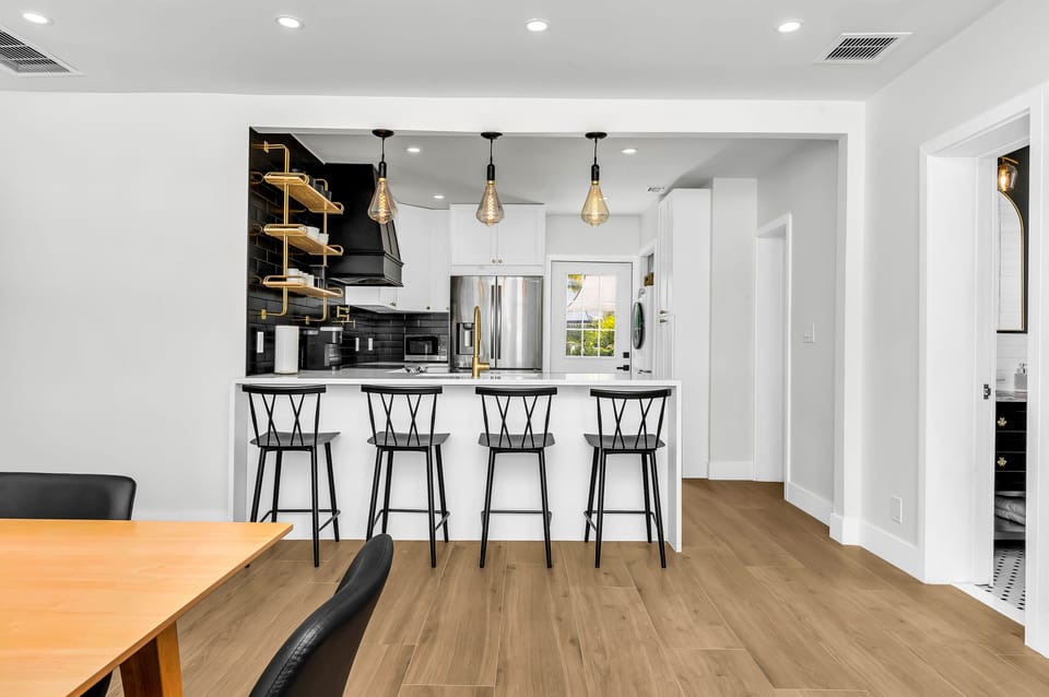 Enjoy all the comforts of home and more in this immaculate Fort Lauderdale home
