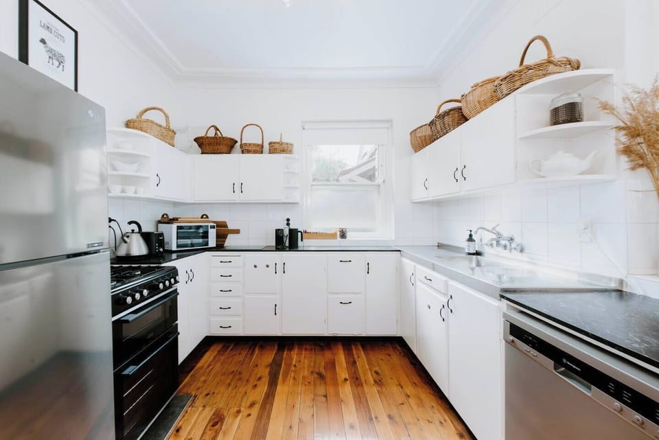 A country-style kitchen comes fully equipped to prepare meals at home, making the most of the region’s notable produce.