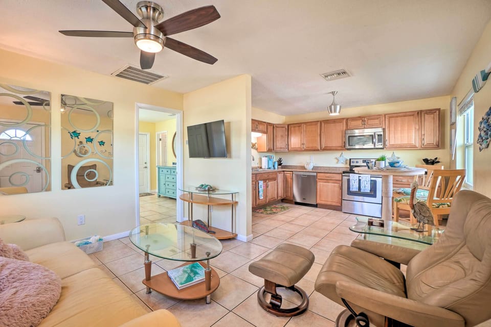 Living Room | Smart TV