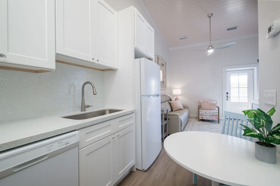 Beautiful and fully equipped kitchen looking into living space