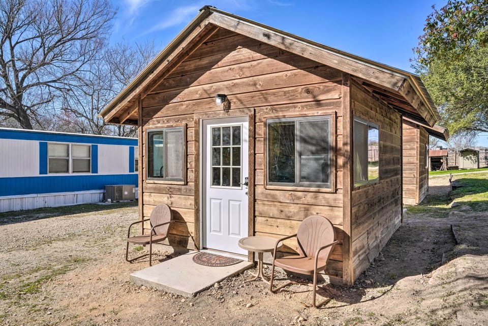 Property Exterior | Single-Story Studio