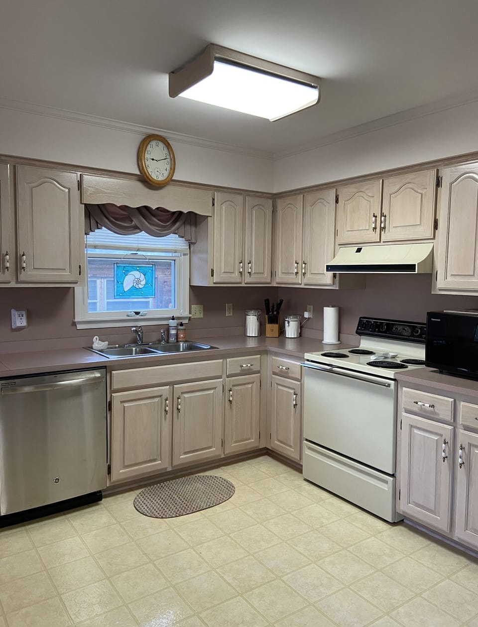 Kitchen with new dishwasher