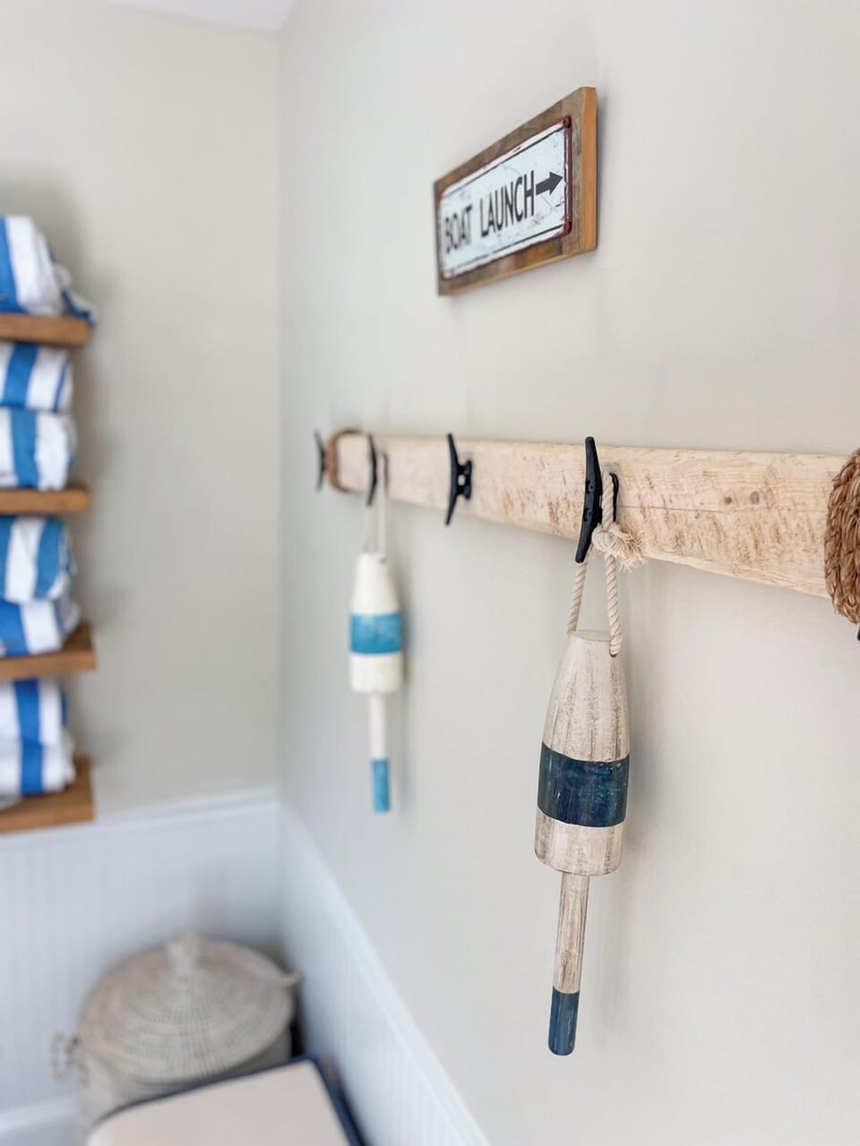 Hang your hat and start vacation!
