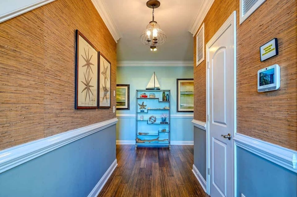 Entry Foyer