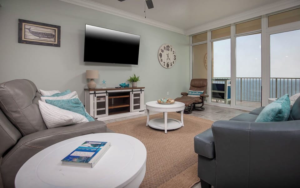 Phoenix Gulf Towers 1602, Tower One, Orange Beach, Alabama, beach front, 2 bedroom condominium on the 16th floor