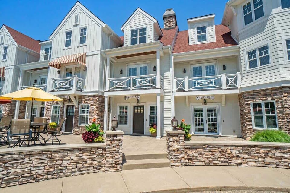 Front view of the Hampton