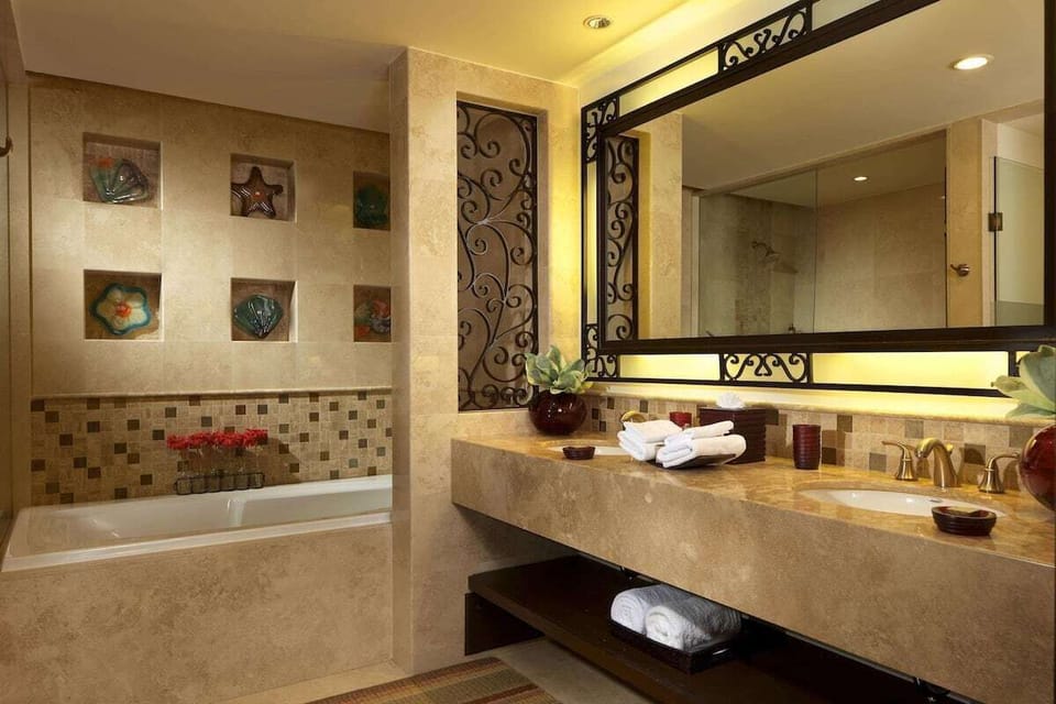Spacious, well-appointed full bathroom.