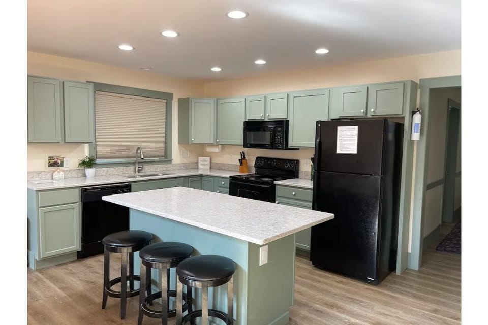 Well equipped Kitchen