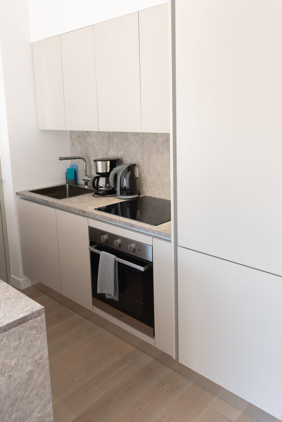 modern and fully-equipped kitchen
