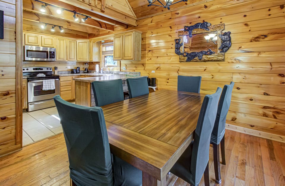 View of dining area and kitchen - View of dining area and kitchen