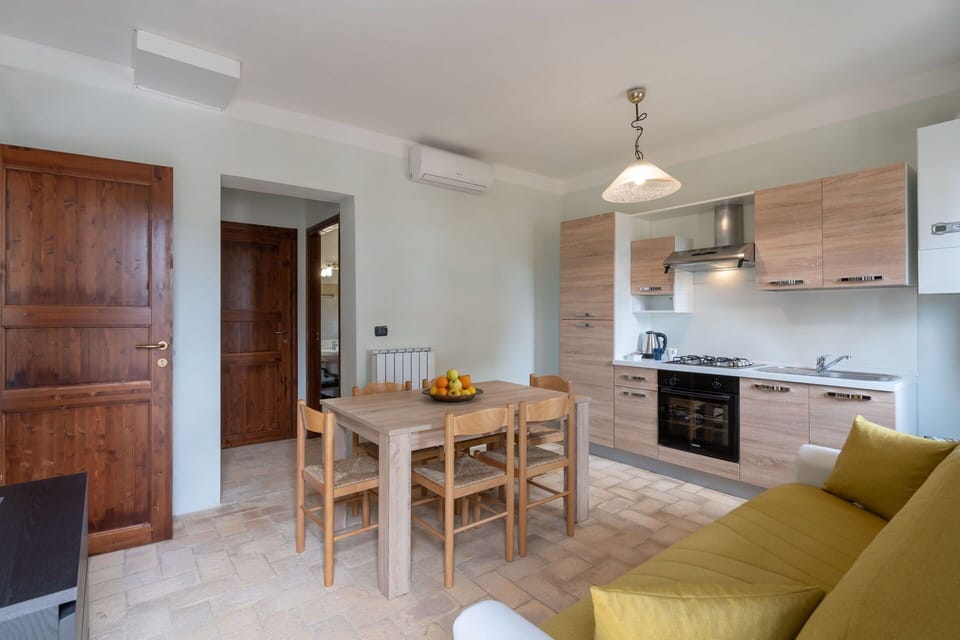 Autumn, Kitchen, Spring, Summer