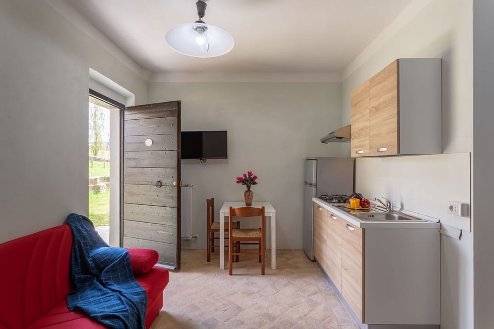 Autumn, Kitchen, Spring, Summer