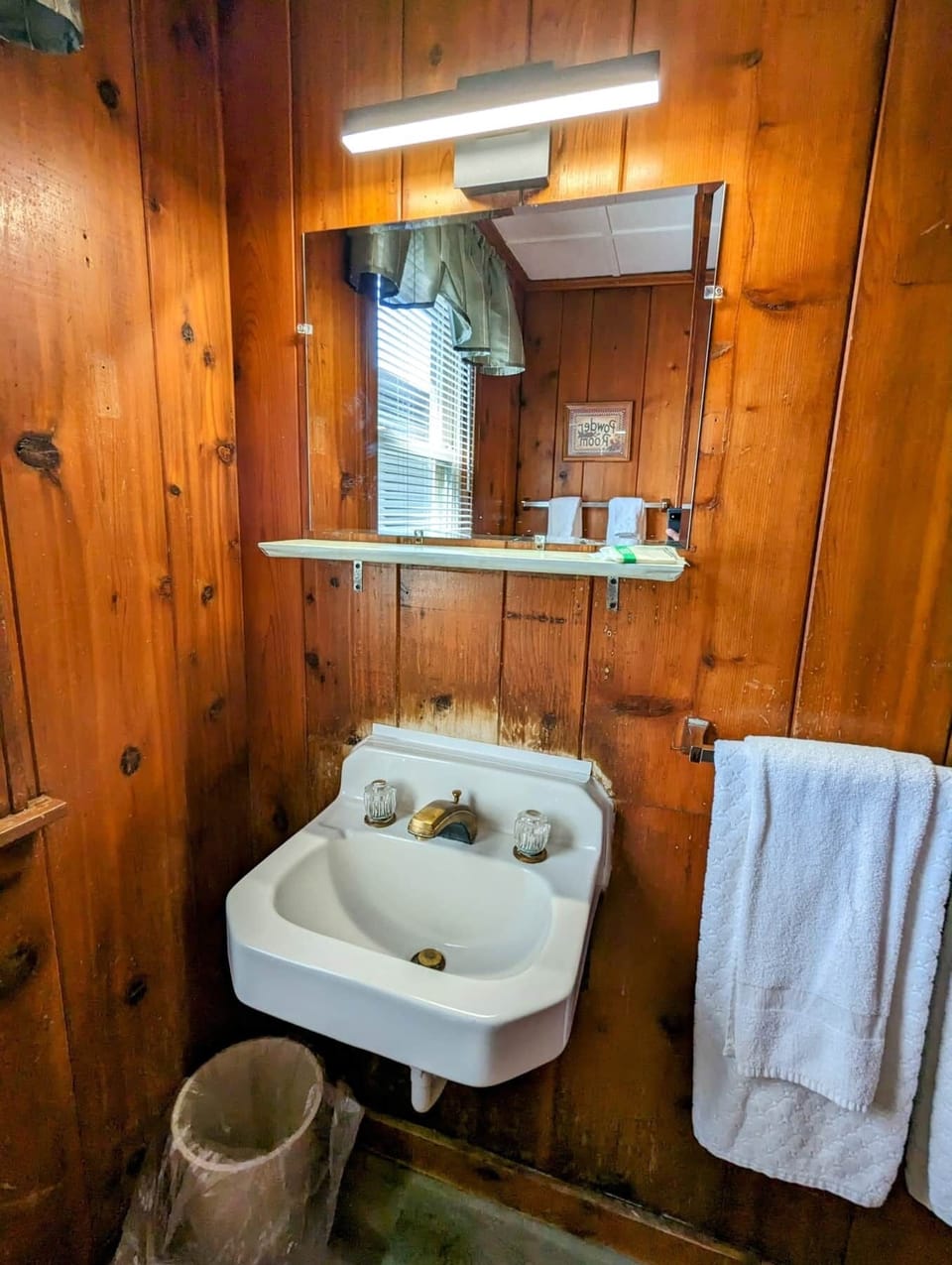 PXL 20230324 154458984