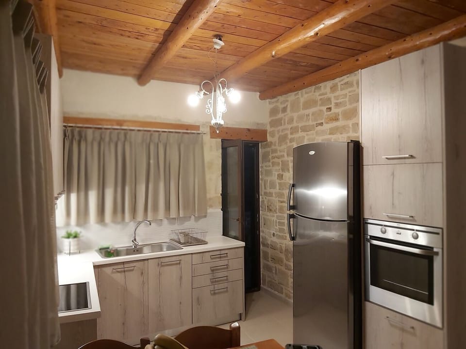 Kitchen with fully equipped