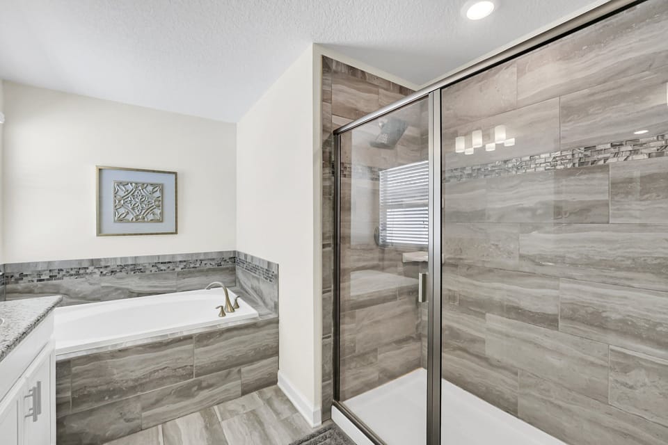 4795 Kings Castle Cir_Storey Lake_26.jpg