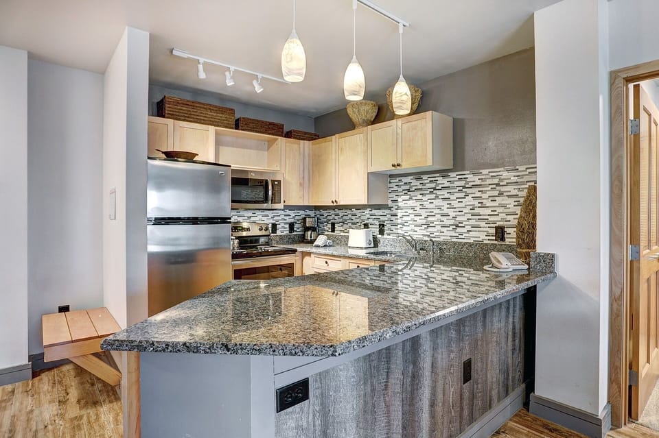 Indoors, Kitchen, Kitchen Island, Microwave, Oven