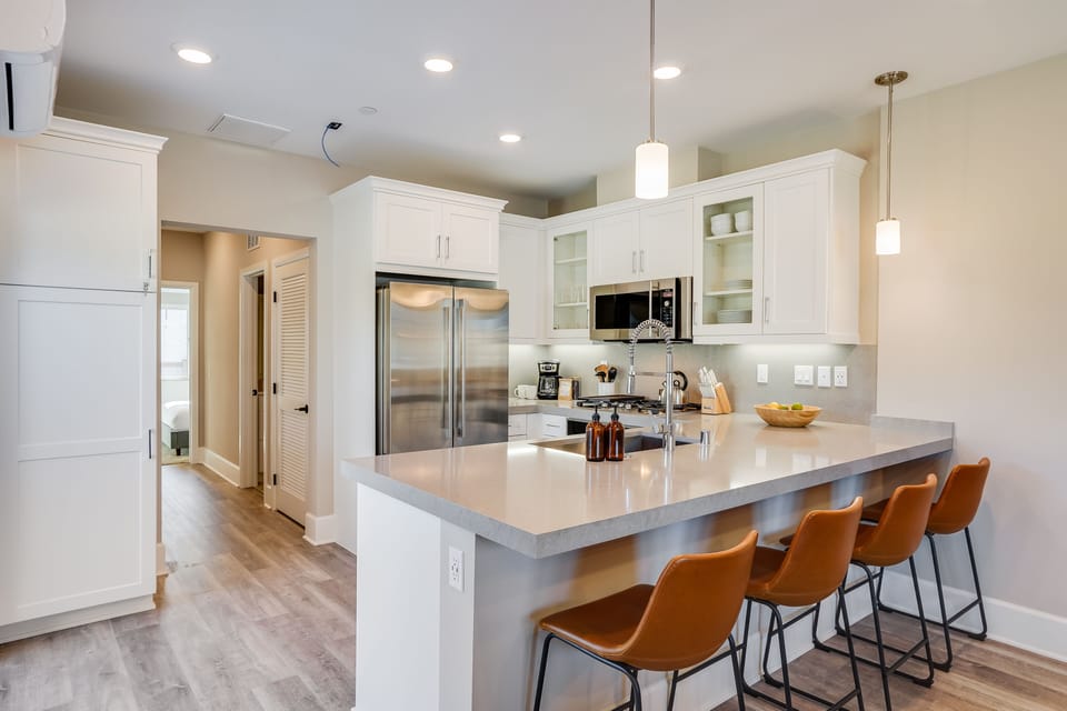Brand new kitchen with everything you could possibly need for your stay