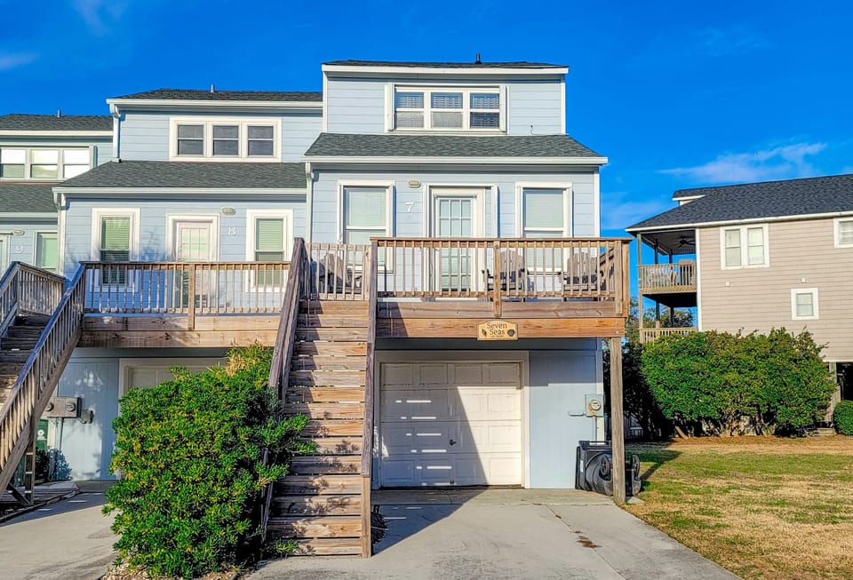 7 Bermuda Landing (Seven Seas [Int. Ext.]) - watermarked-44