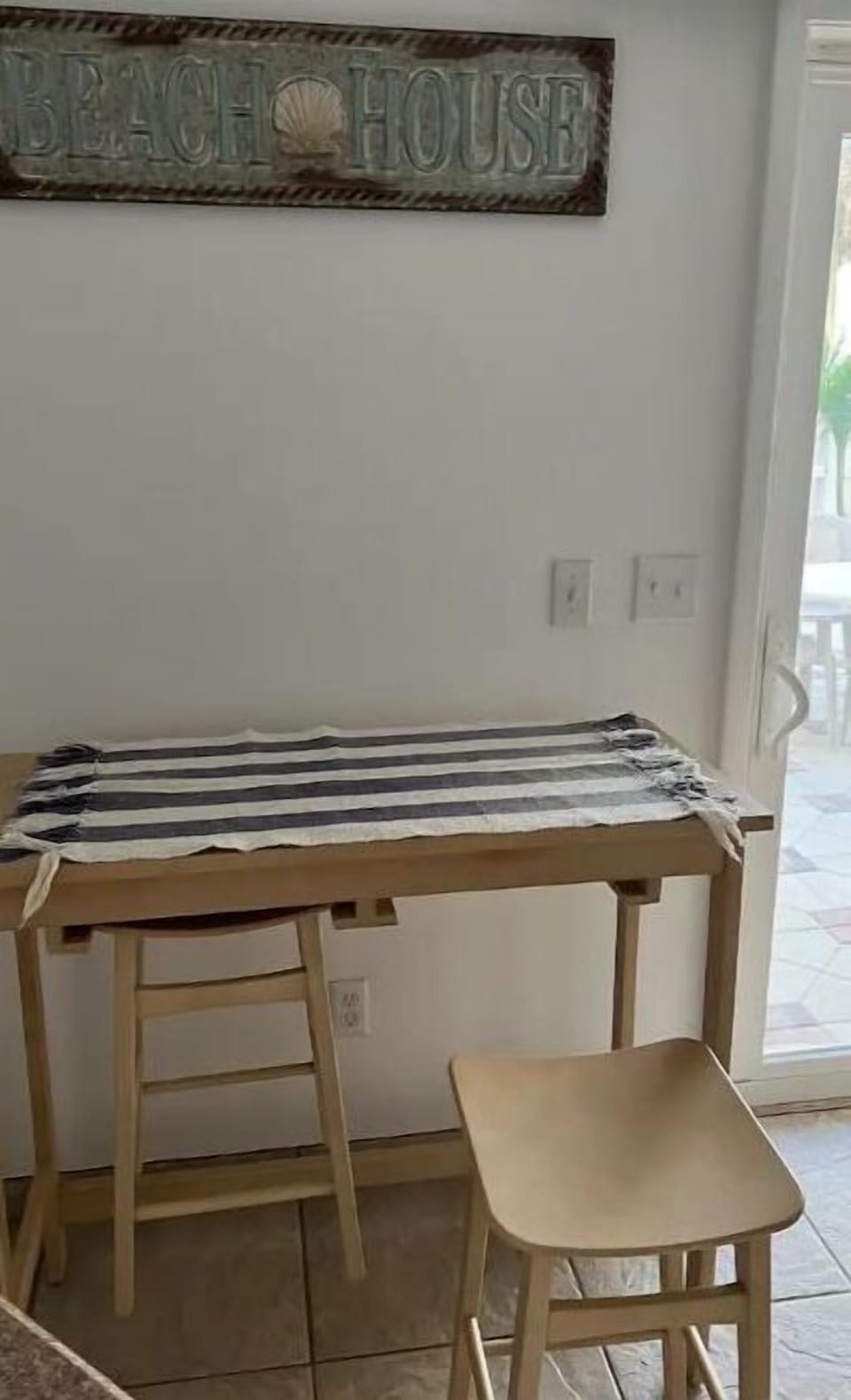 Breakfast Nook
