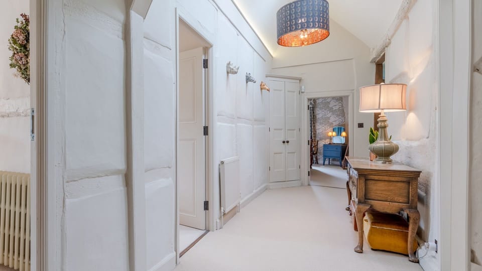 Landing, Kington Grange, Bolthole Retreats