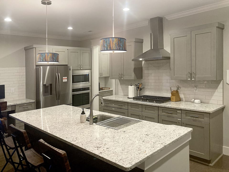 The chefs in your group will appreciate cooking in this stocked, gourmet kitchen