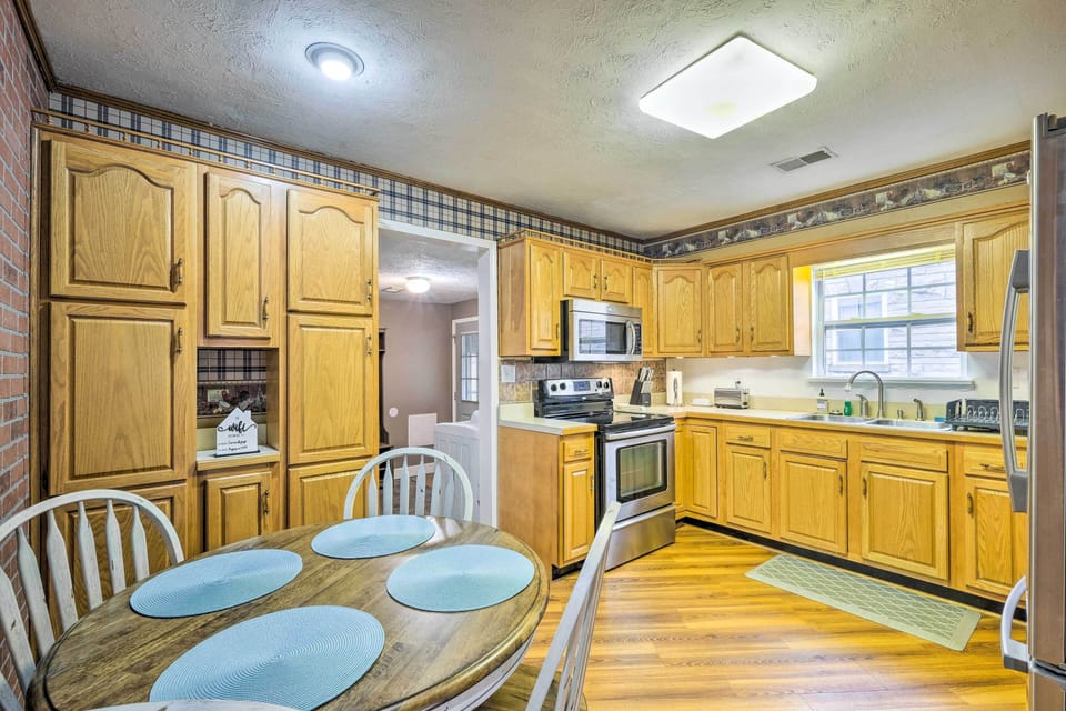 Dining Area + Kitchen | Dishware + Flatware | Blender | Coffee Maker