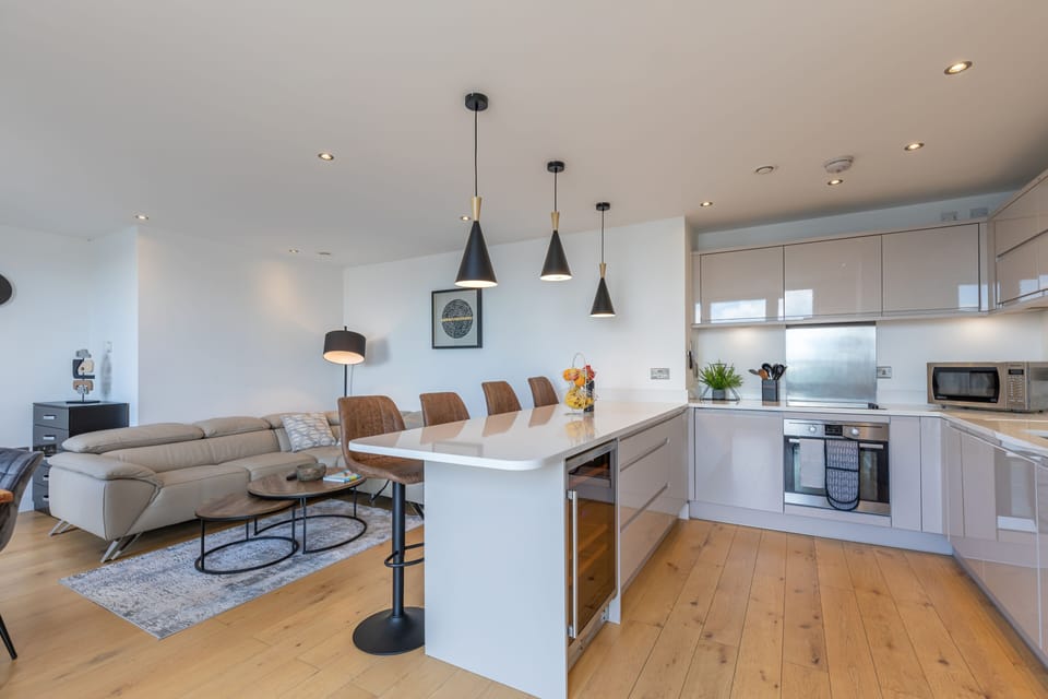 Apartment 123 (42)
