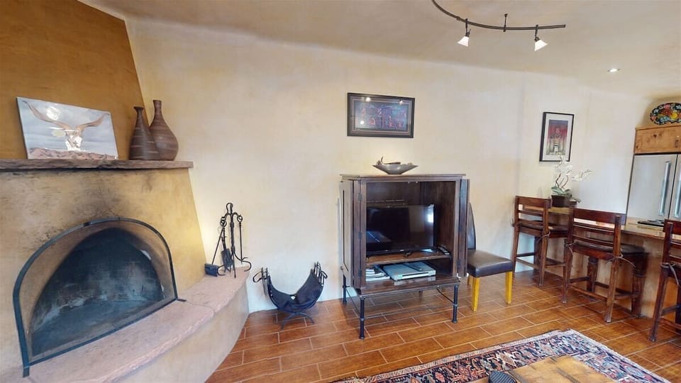 Sunflower SE living room with kiva fireplace