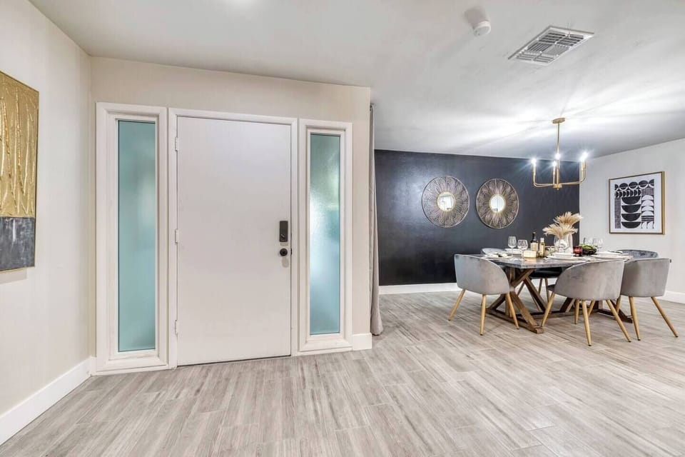 Front entryway