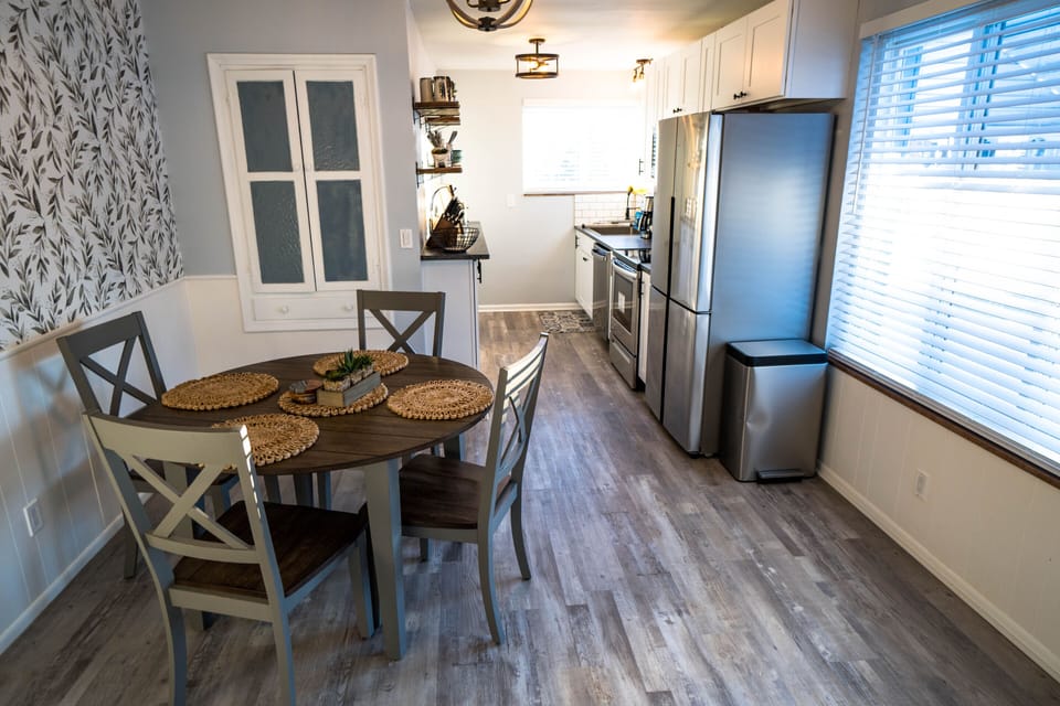Dining/Kitchen
