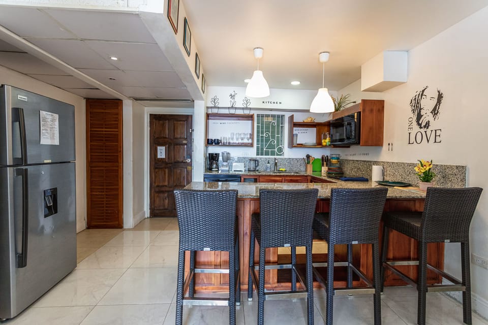 Mini dining area, for you and the family