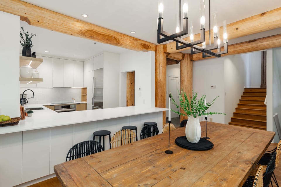 Main Floor - Dining Area