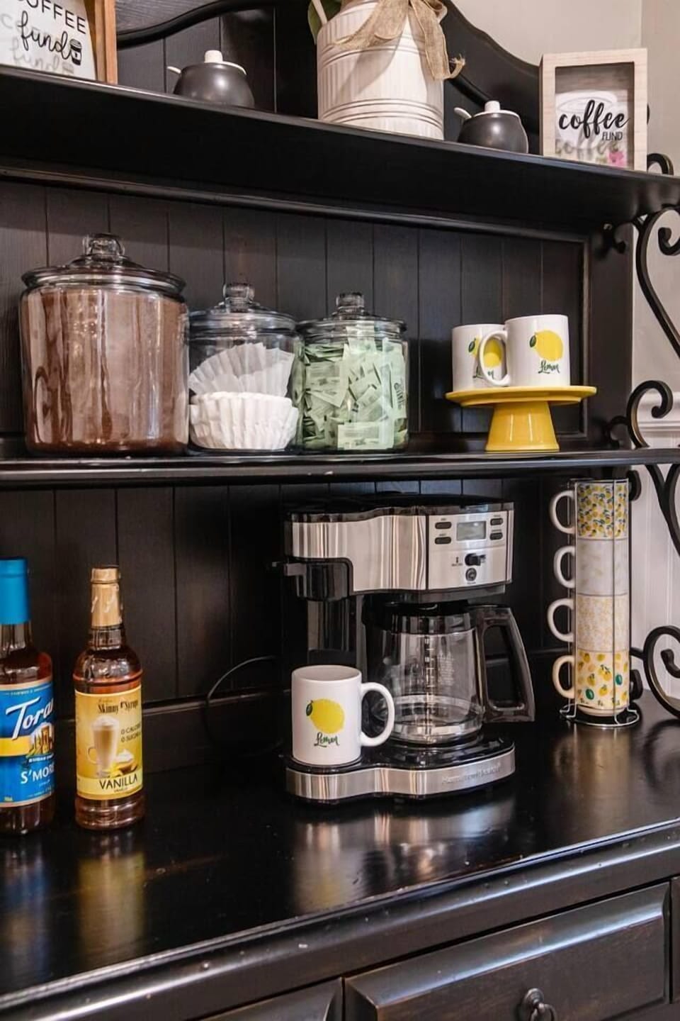 Stocked coffee bar is waiting for you in the morning as your raise for an early brew.