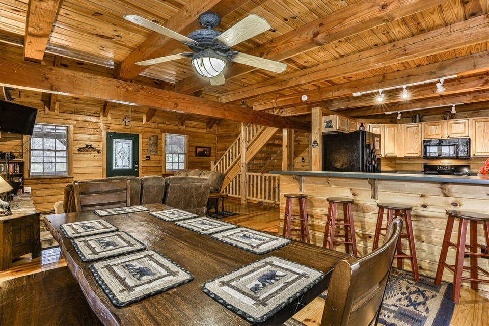 Breakfast Bar Area 