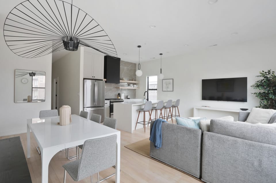 Top floor kitchen and dining area