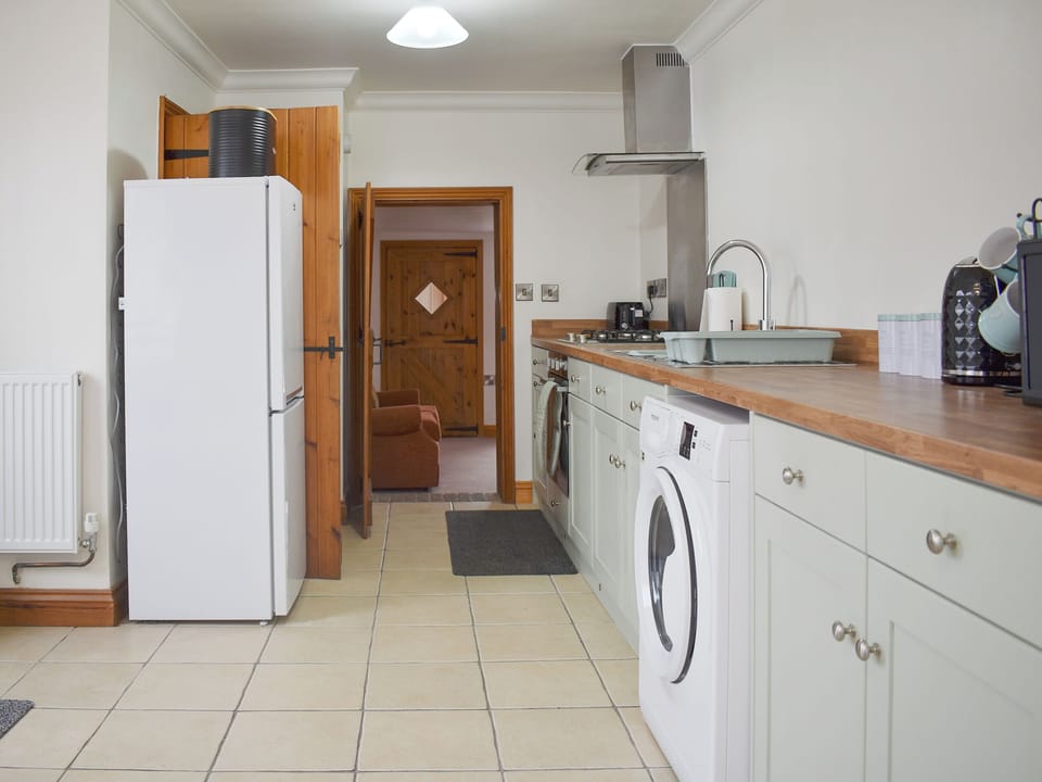 Kitchen | The Snuff Box, Clenchwarton, near King&rsquo;s Lynn