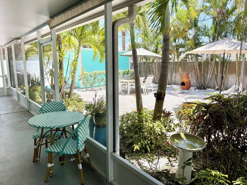 Outdoor dining