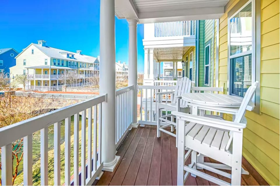 Sunset Island 9 Canal Side Mews East Living Room Balcony