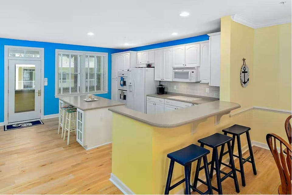 Sunset Island 9 Canal Side Mews East Kitchen Area