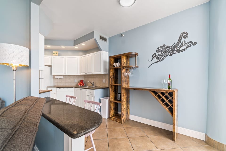 Wine bar for extra storage 