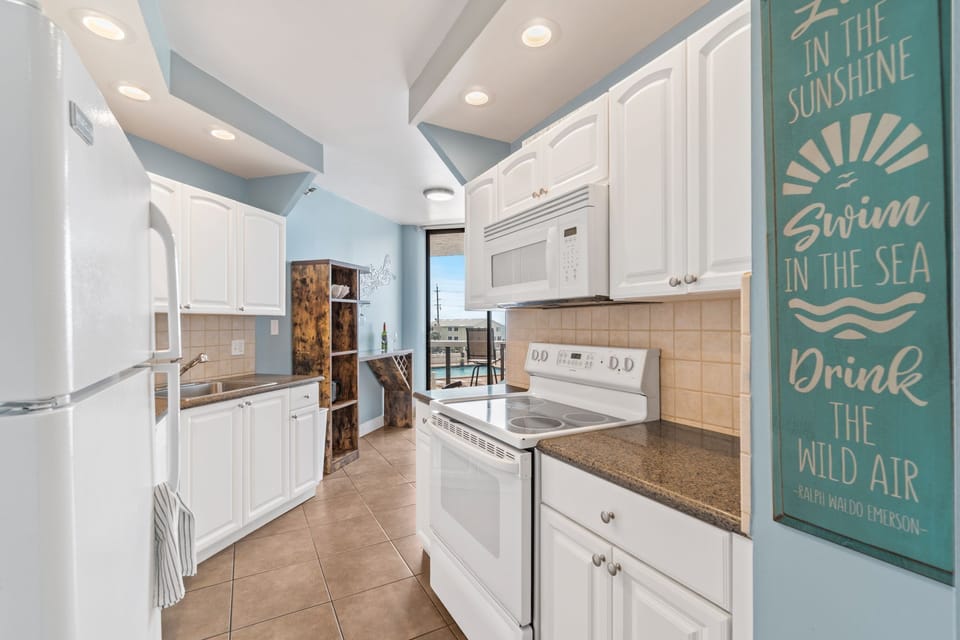 Lots of cabinets for great family meals!