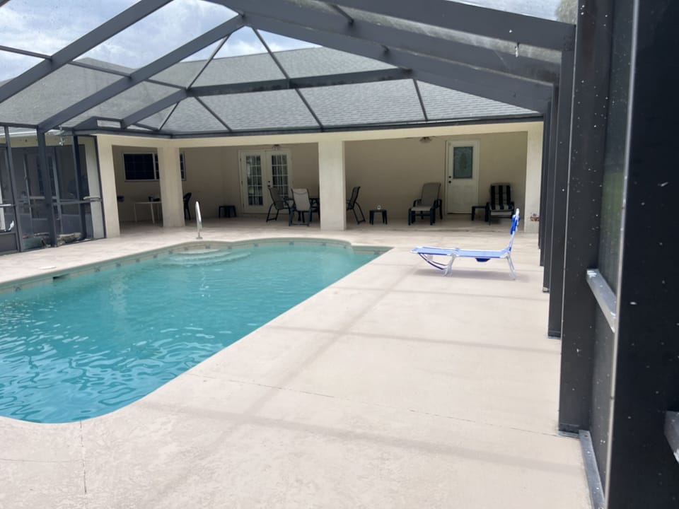Find yourself in this beautiful saltwater pool