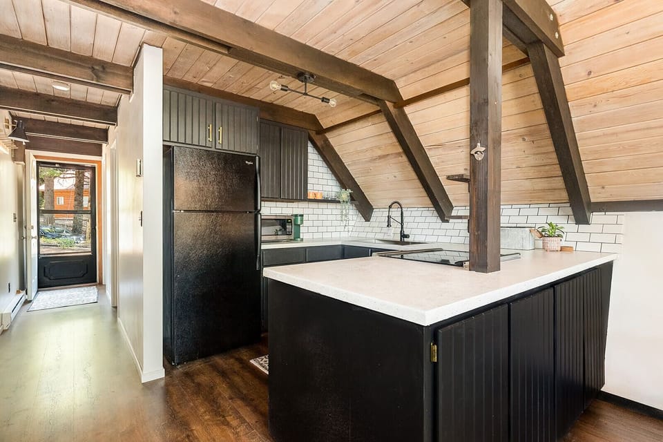 Screen door for summer living