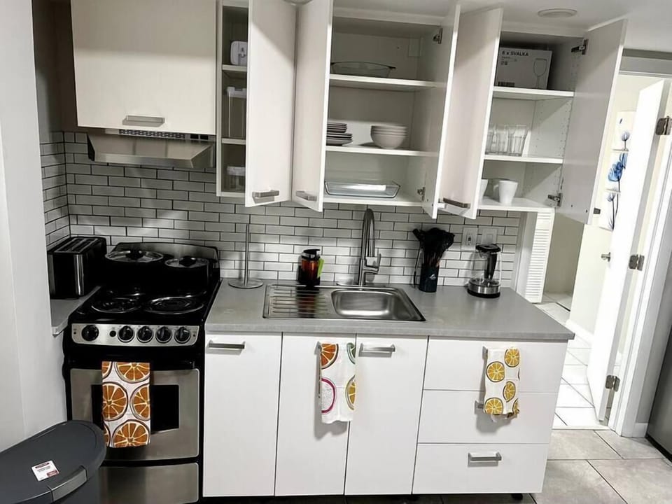 2224 #3 · Lovely apartment Near Calle 8 and Brickell (305)