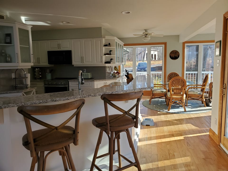 Looking into sunroom from the living room