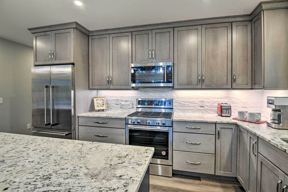 Kitchen | 1st Floor | Toaster | Coffee Maker | Cooking Basics